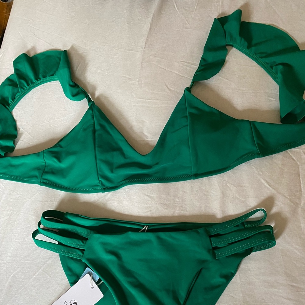 Cupshe small emerald green bikini